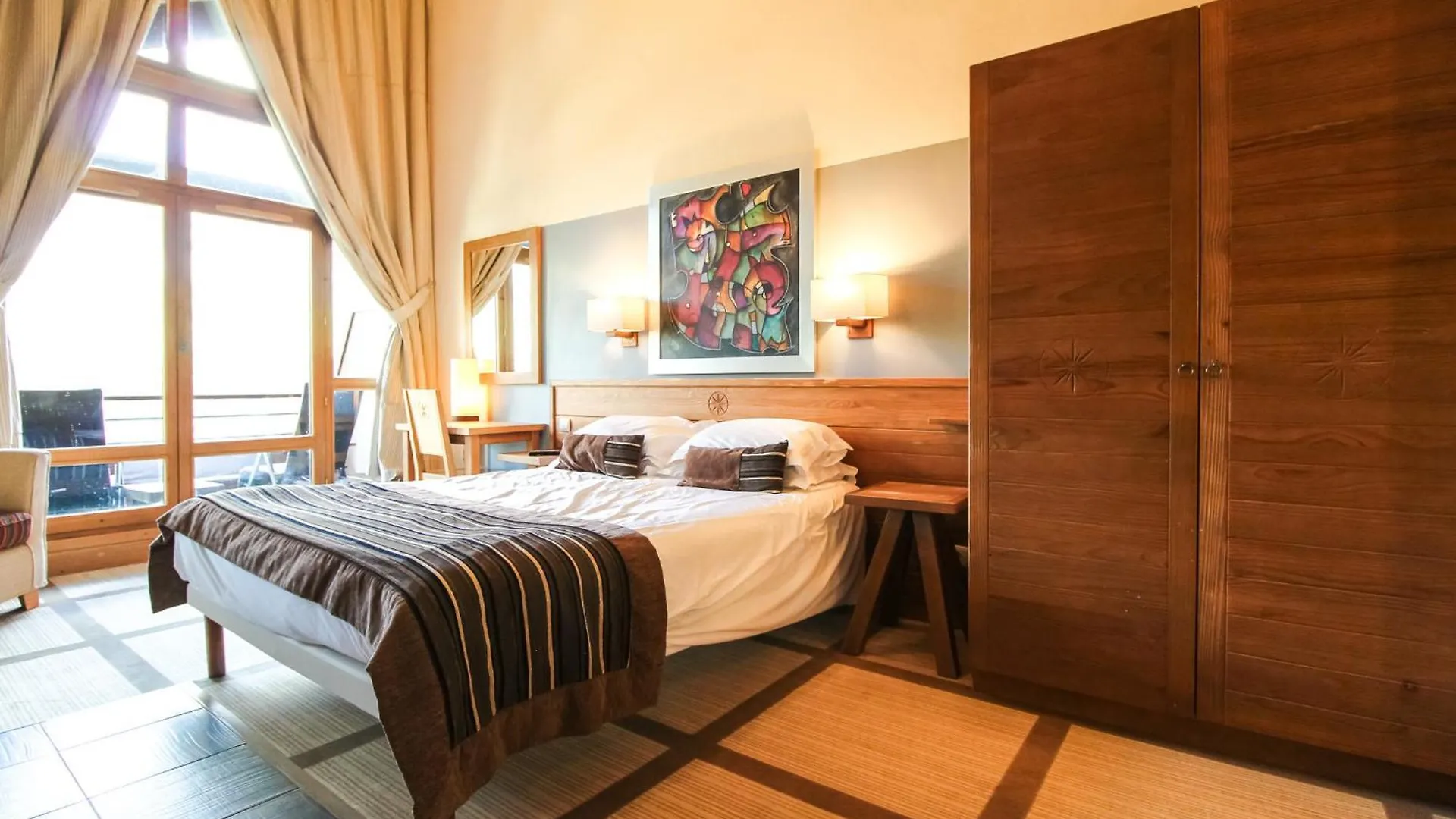 Exceptional 3 Bed Penthouse With Fireplace And Stunning Views Flaine 0*,  Francja