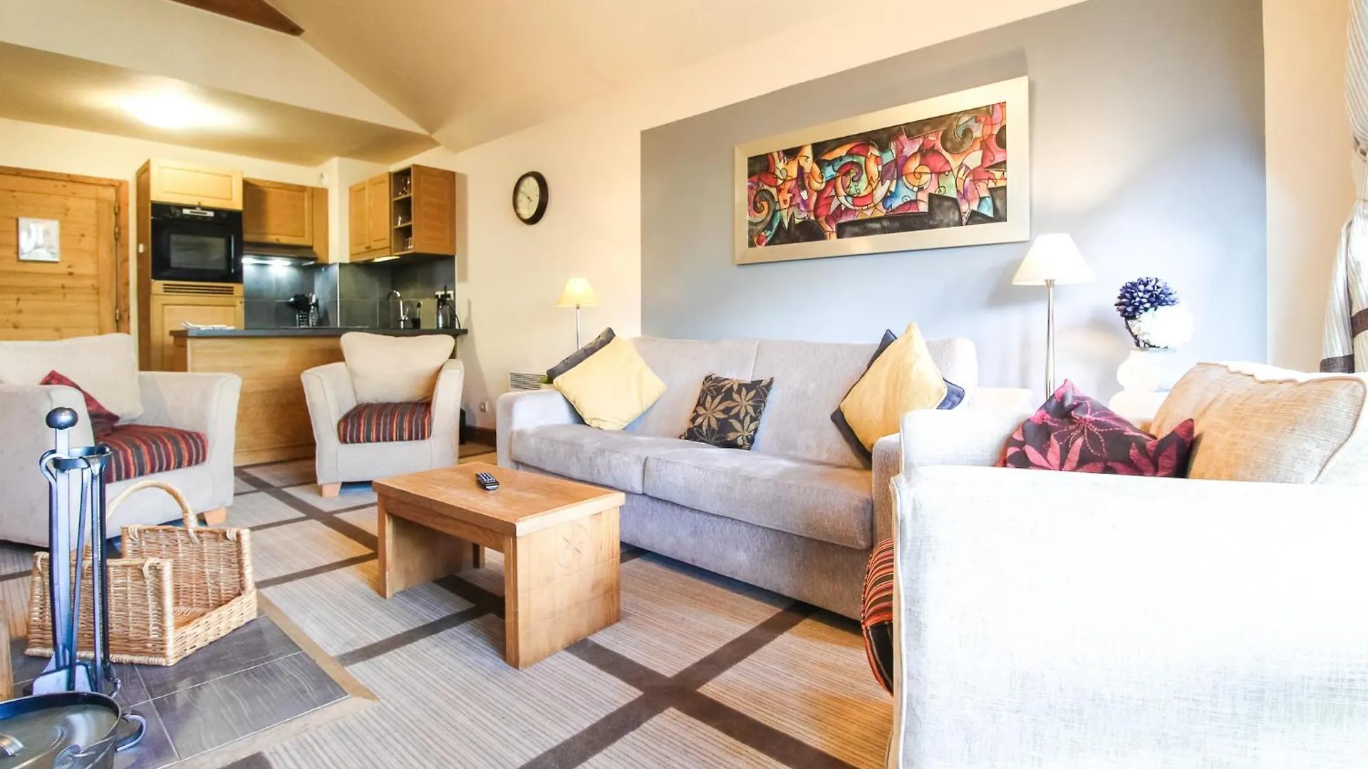 Exceptional 3 Bed Penthouse With Fireplace And Stunning Views Flaine