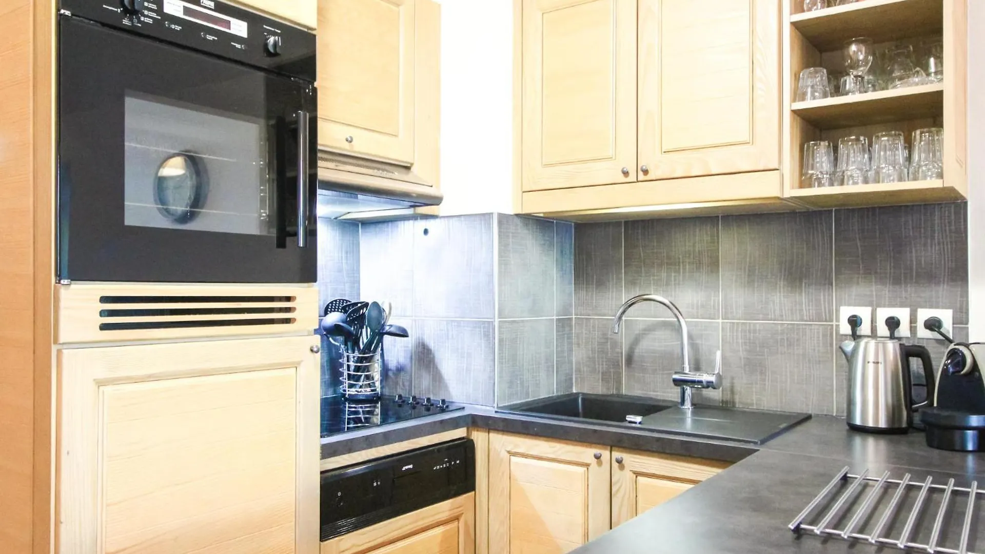 Exceptional 3 Bed Penthouse With Fireplace And Stunning Views Flaine 0*,