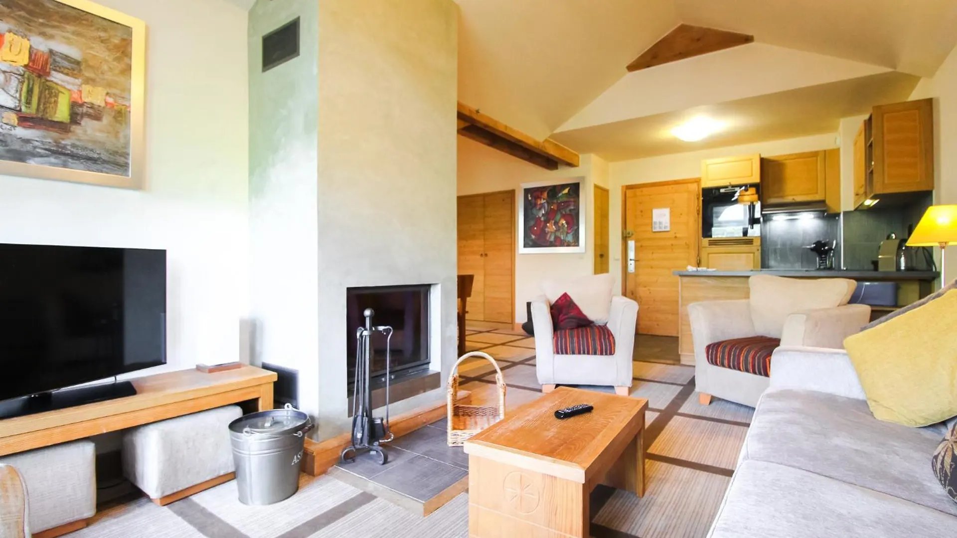 Exceptional 3 Bed Penthouse With Fireplace And Stunning Views Flaine