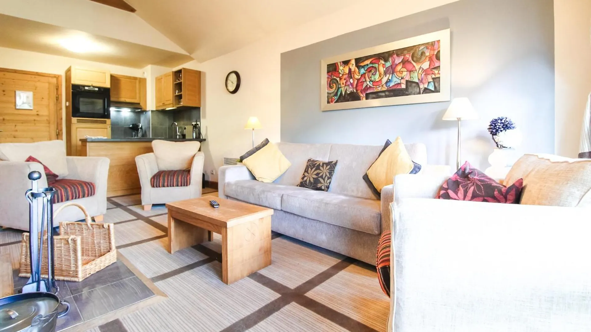 Exceptional 3 Bed Penthouse With Fireplace And Stunning Views Flaine